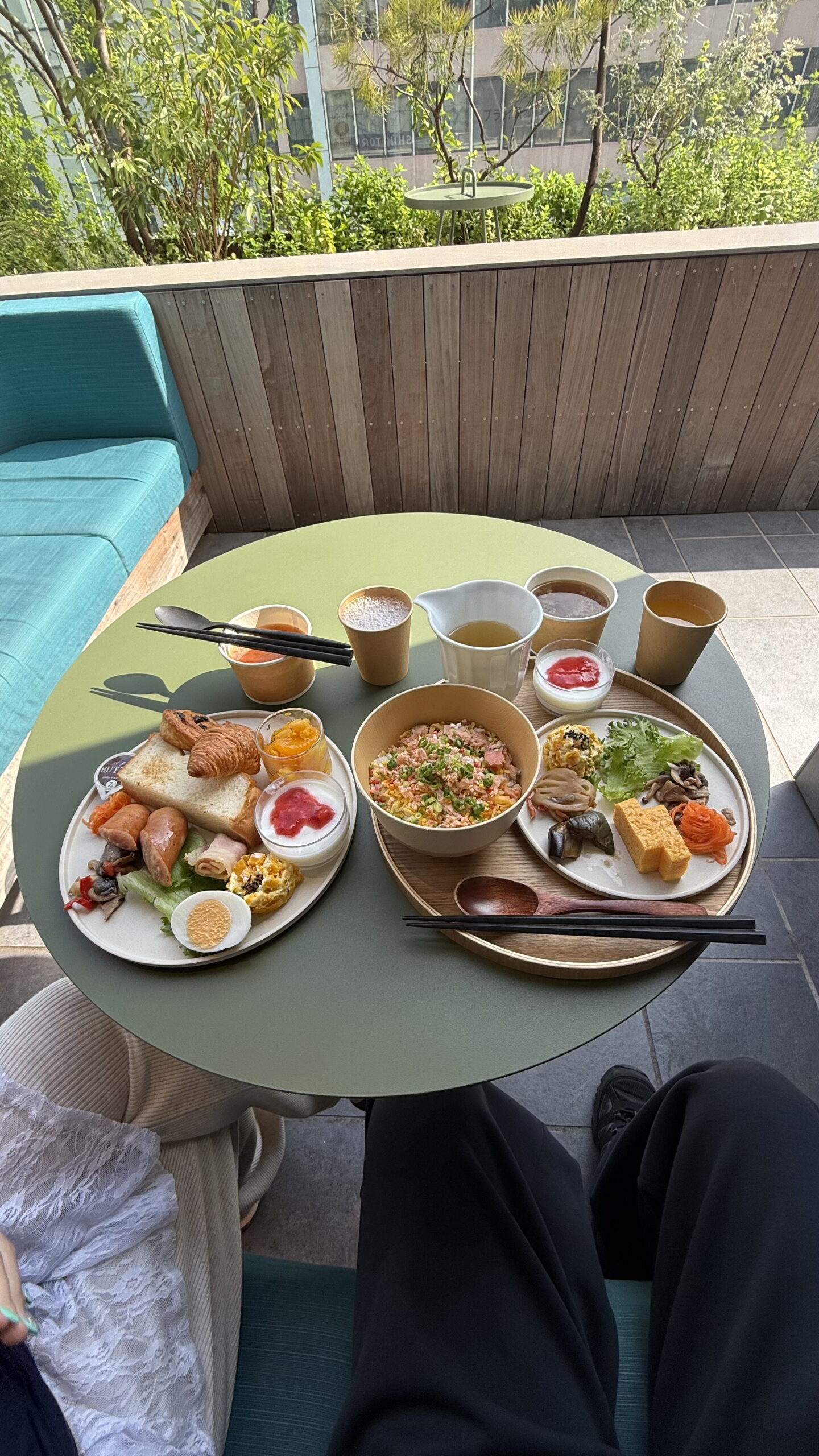 朝食